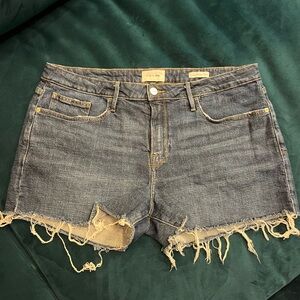 Frame Le Grand Garçon Short - Women’s Distressed Blue Denim - Size 33